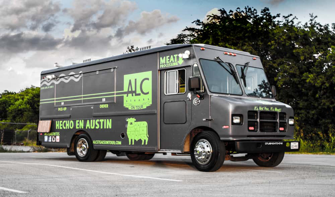 ALC Steaks On Tour Food Truck #2 is a custom-built food truck, perfect for any special event or private function. Featuring mouth-watering steak sandwiches, beef dip, and other hearty dishes, their food truck will make sure your guests are well-fed and satisfied. An extension of Austin Land & Cattle Steakhouse bringing them more R.O.I. as the truck is well branded with PrintIt’s wrap job.