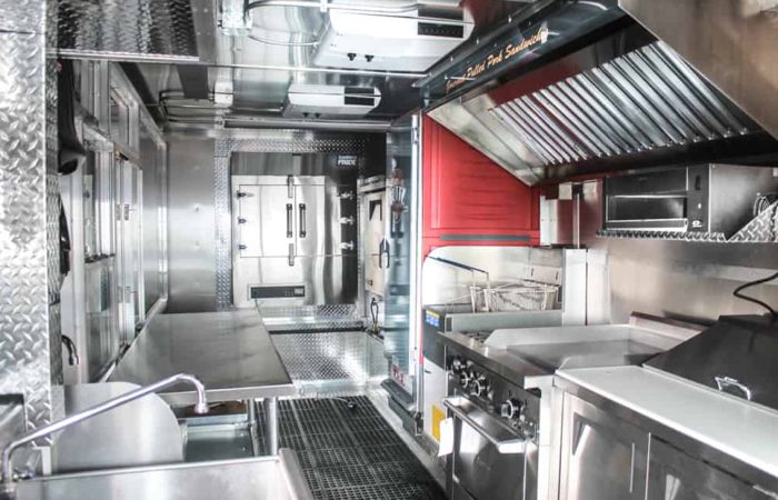 Buttz BBQ Food Truck is a custom built truck by Cruising Kitchens, featuring top of the line equipment for smoking, quick warming, frying and more. Specializing in gourmet pulled pork sandwiches, this setup is perfect for any event or catering needs.