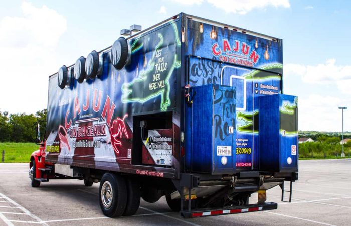 Cruising Kitchens' Cajun On Da Geaux Food Truck is the best way to enjoy authentic Cajun cuisine. This top-of-the-line mobile kitchen is equipped with everything you need to create a culinary experience that will leave your taste buds wanting more.