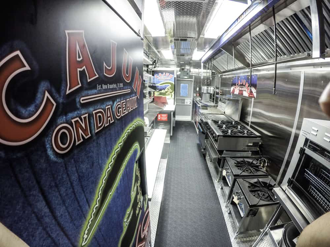 Cruising Kitchens is excited to have built the Cajun On Da Geaux Food Truck—a top of the line mobile kitchen custom built for serving up unforgettable Cajun cuisine. This food truck is perfect for events and catering, and comes equipped with all the best cooking and serving equipment.